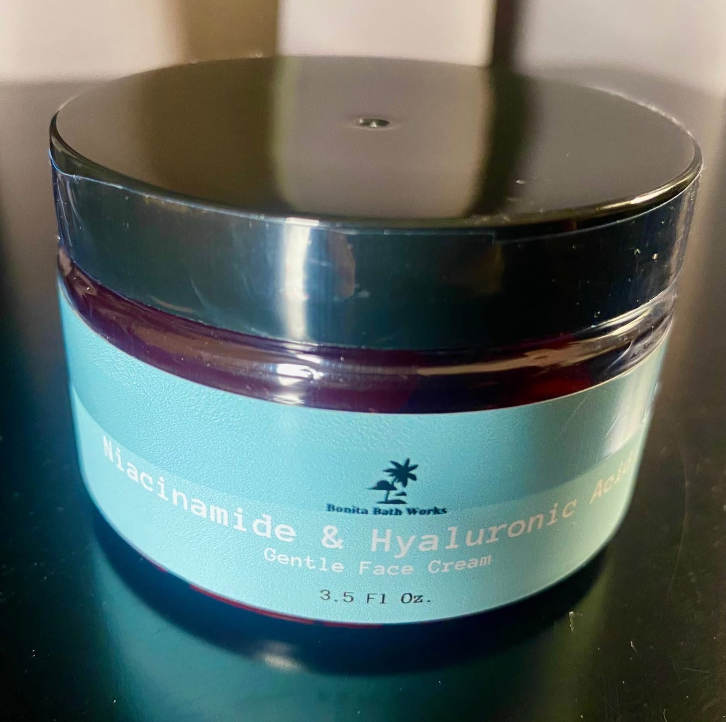 Niacinamide and Hyaluronic Acid Face Cream